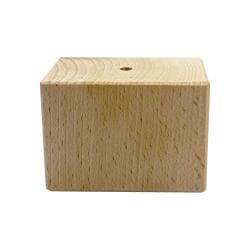 Meubelpoot  vierkant 7 bij 5 cm en hoogte 5 cm  van massief hout